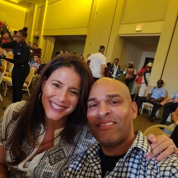 Meet your Posher, Adriana catena - Picture 1 of 1